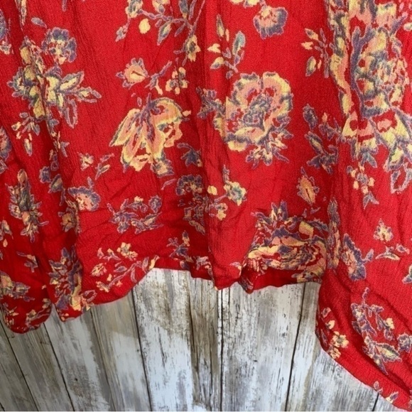 Billabong Distant Roads Red Floral Blouse - Picture 3 of 7